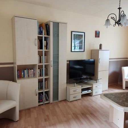 Fewo 2 Im Geschenkehaus Apartment Моншау Екстериор снимка