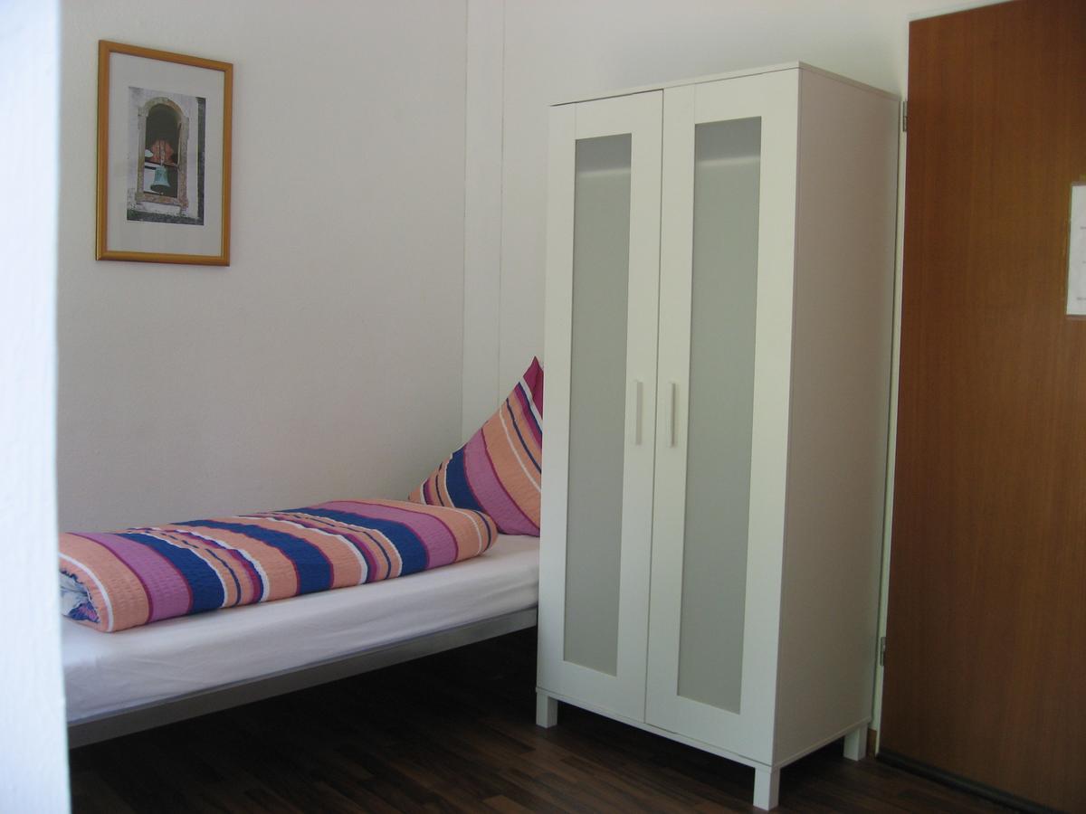 Fewo 2 Im Geschenkehaus Apartment Моншау Екстериор снимка